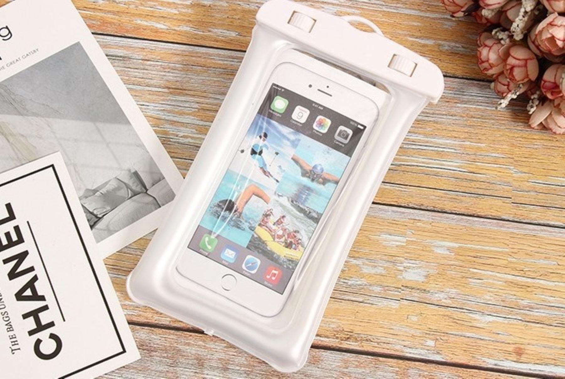 Waterproof Universal Smartphone Pouch For All Phone Sizes 4