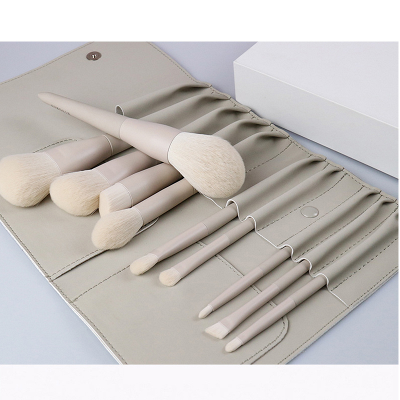 10PCS Cosmetic Makeup Brush Kit with pouch 1