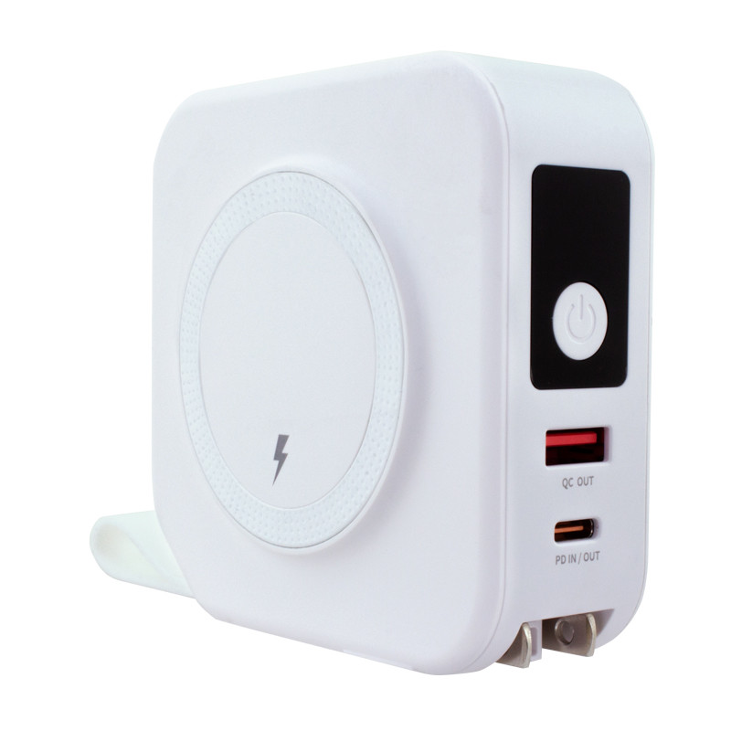 Chi-Charge 6-in-1 Click 10K Universal Charger 12