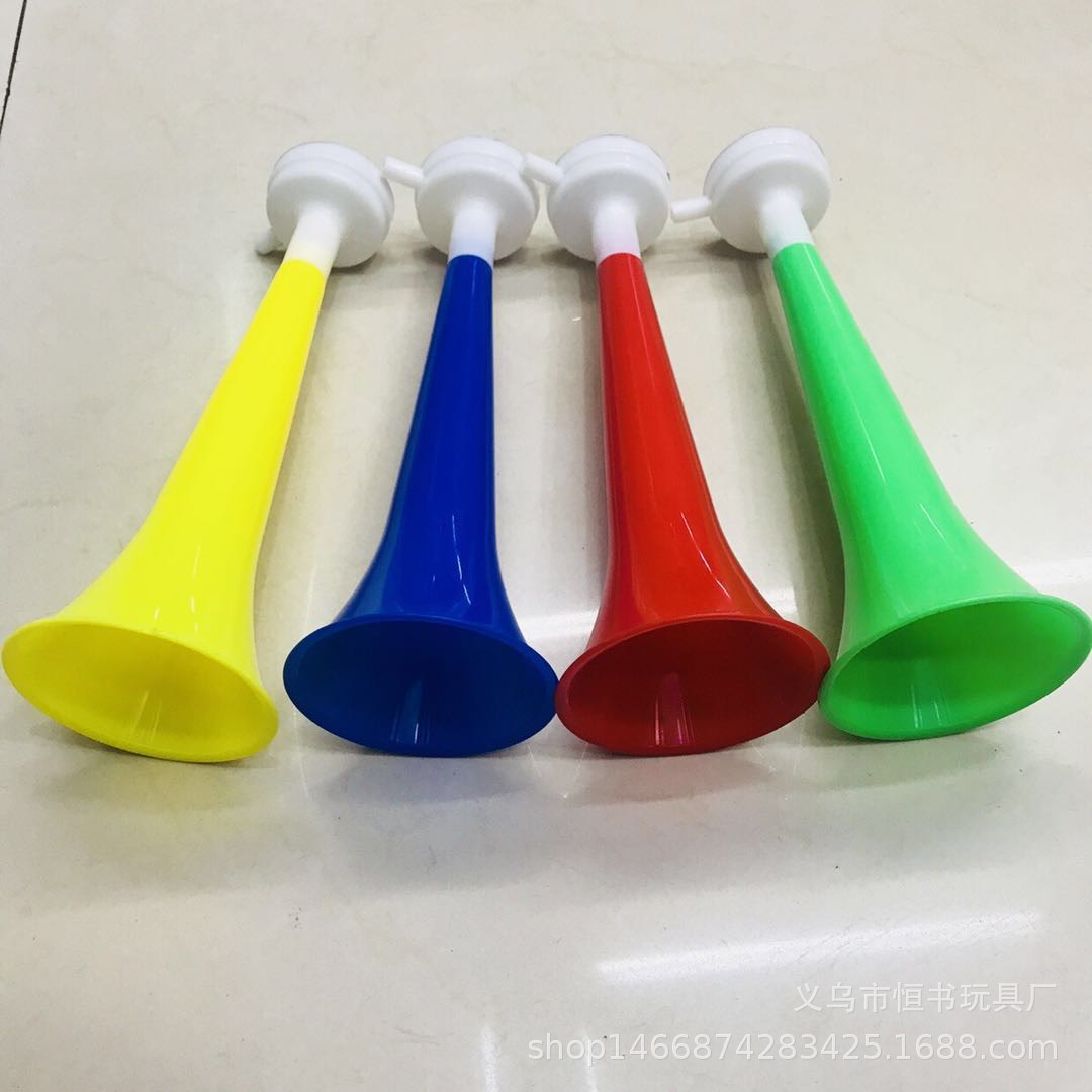 Sparkling Noisemaker 1