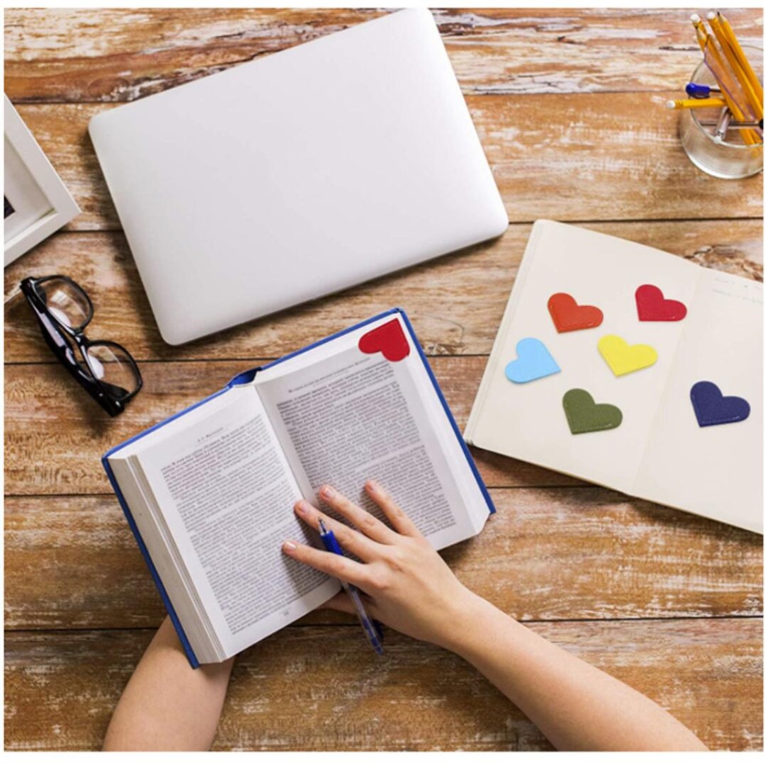 Mini Page Corner Leather Heart Bookmark 3
