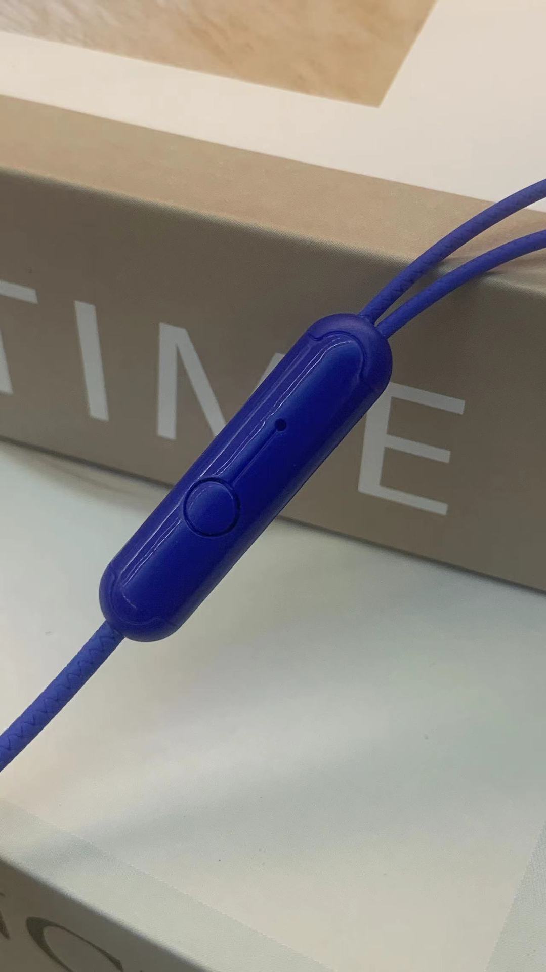 Ear Buds 1