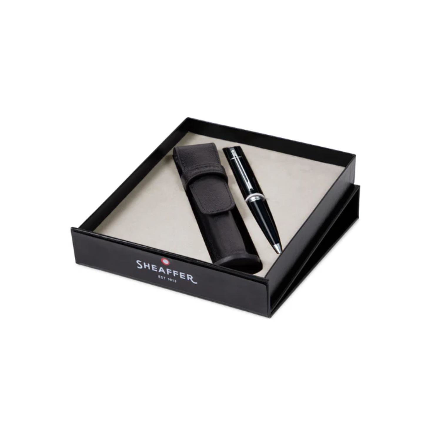 SHEAFFER® Executive Gift Set Glossy Black 300 9312 Ballpoint Pen with Pen Pouch 2