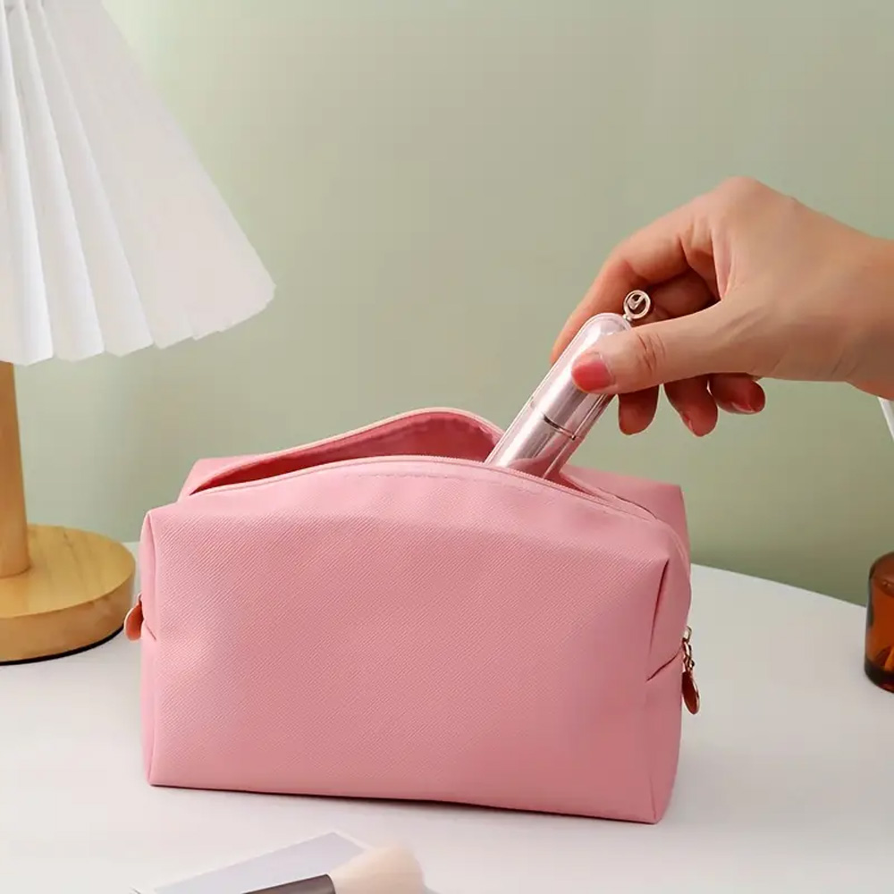 Luxe Saffiano Makeup Pouch 4