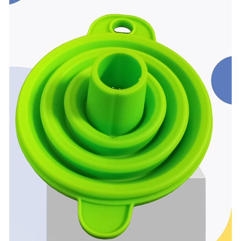 Collapsible Silicone Funnels Foldable Kitchen Funnels for Water Bottle 2