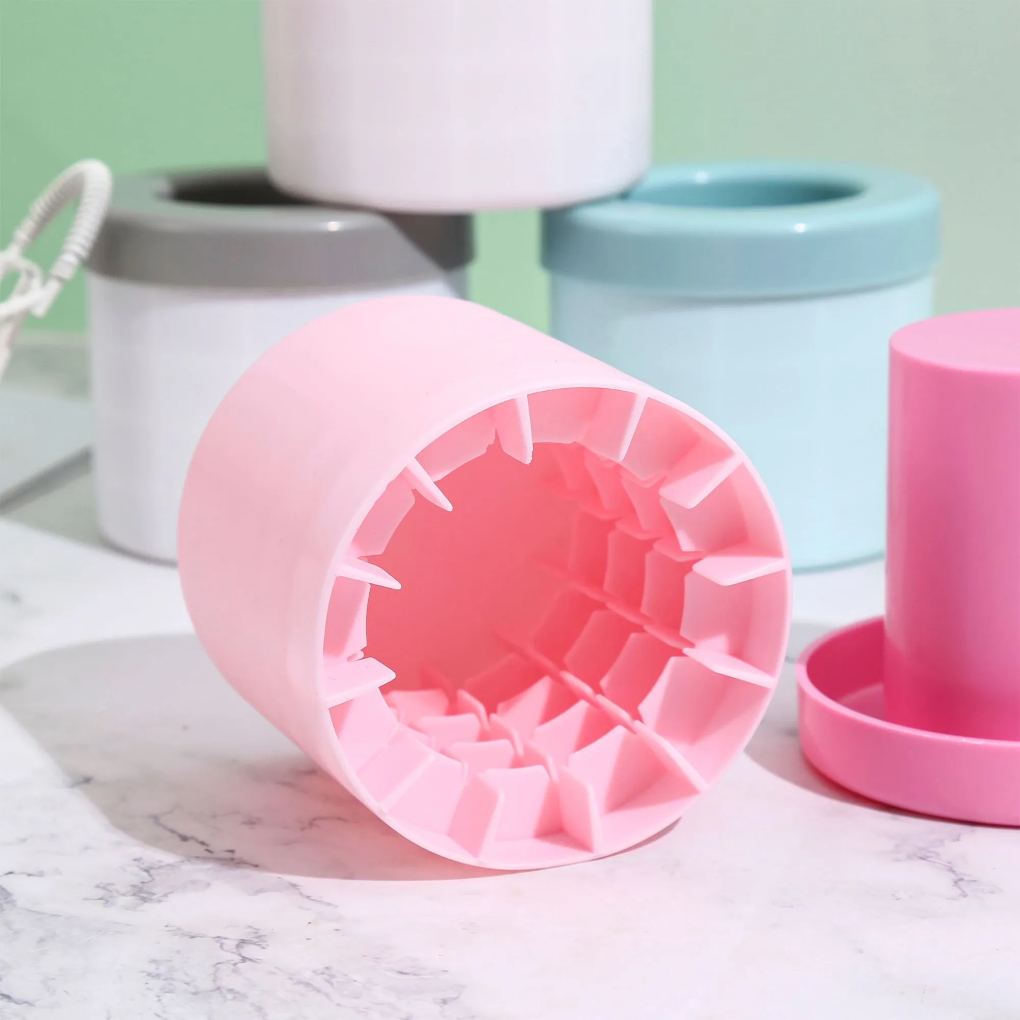 3D Cylindrical 40-cell Silicone Ice Cube Cup 7