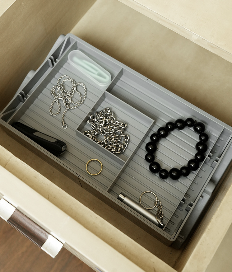 Drawer Type Cosmetics Storage Box 7