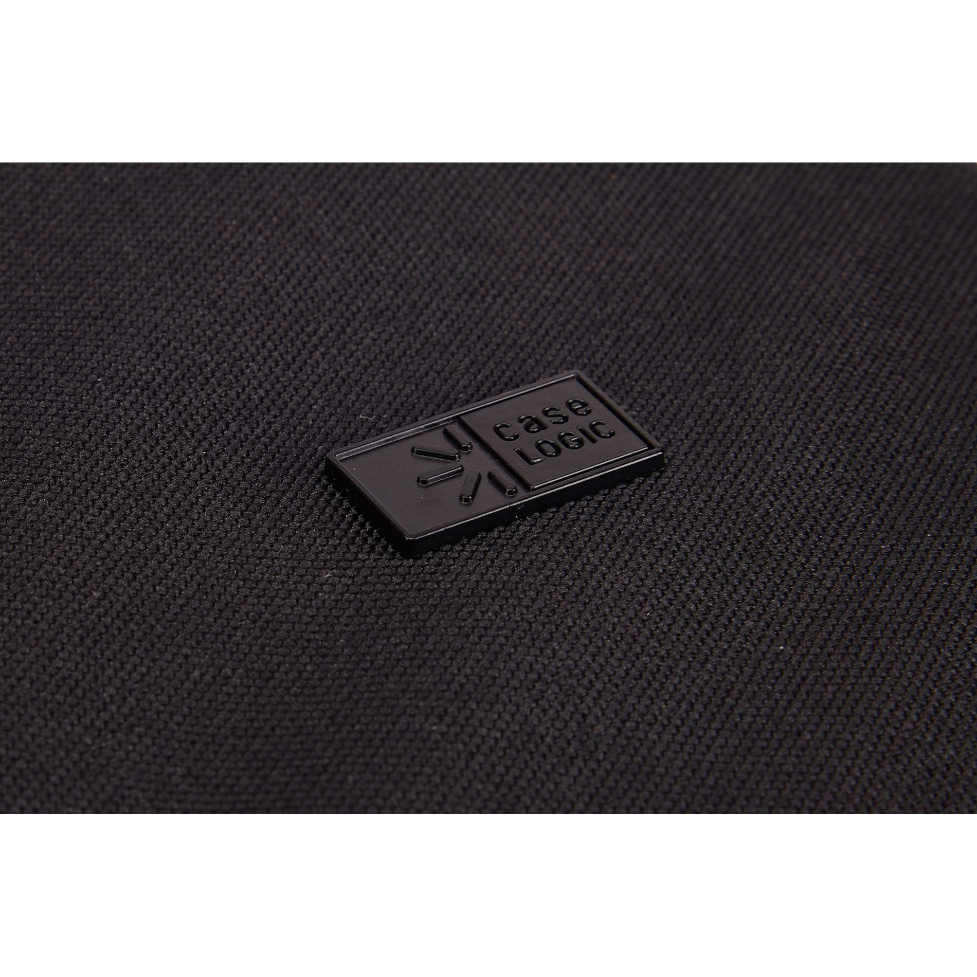 Invigo Recycled 16” Messenger Bag