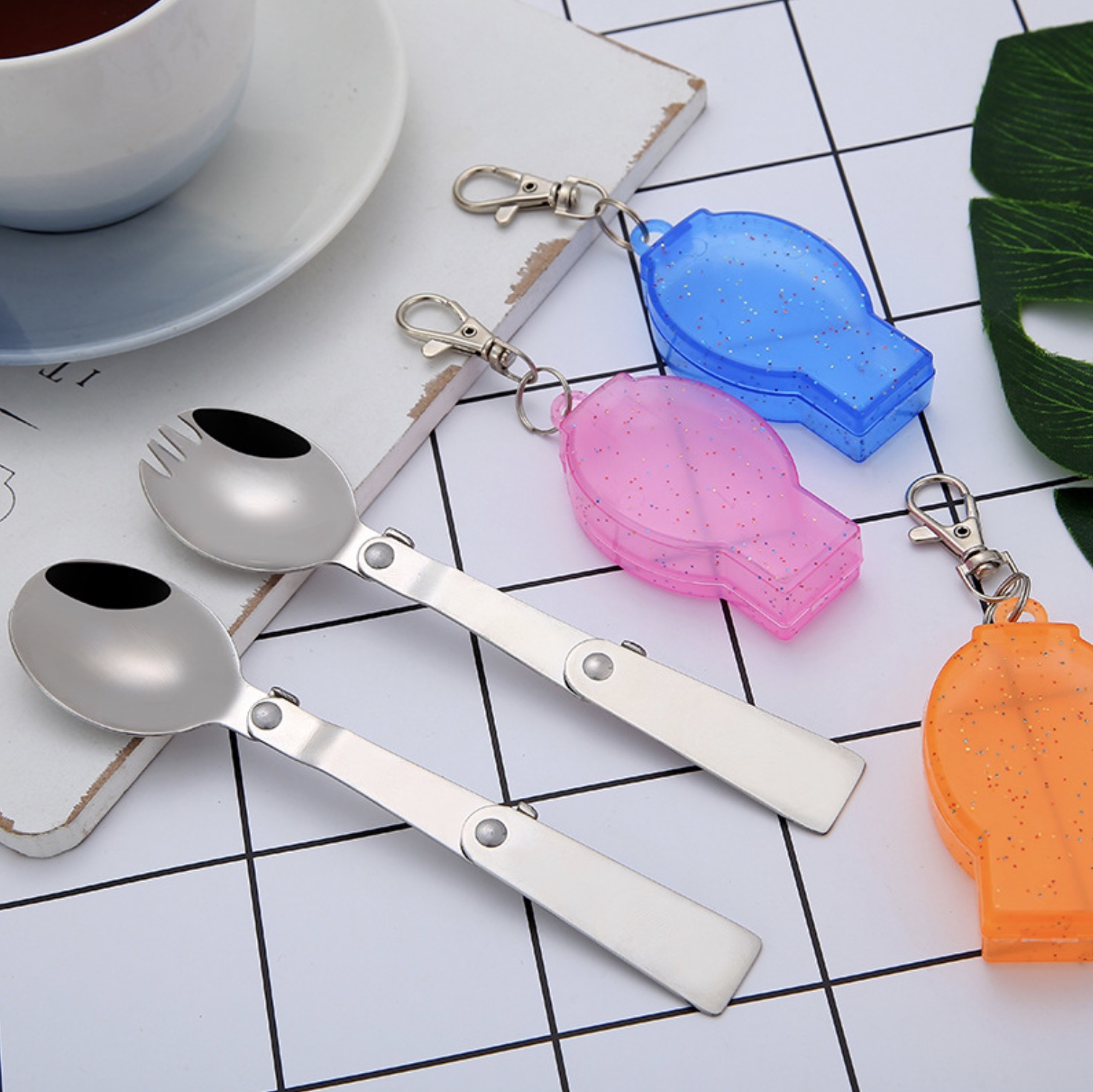 Folding Spoon With Case 2