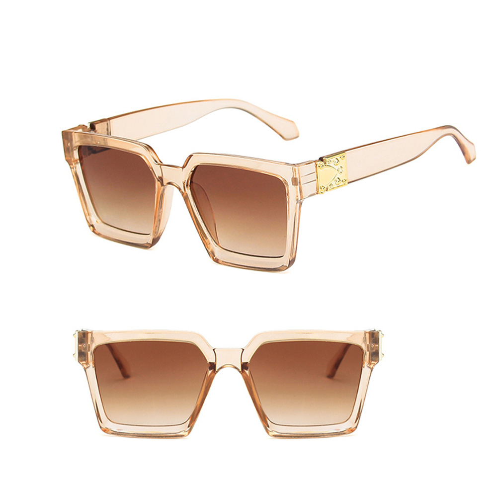 Fashionable retro sunglasses 4