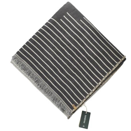 tentree Organic Cotton Peaks Woven Blanket 10