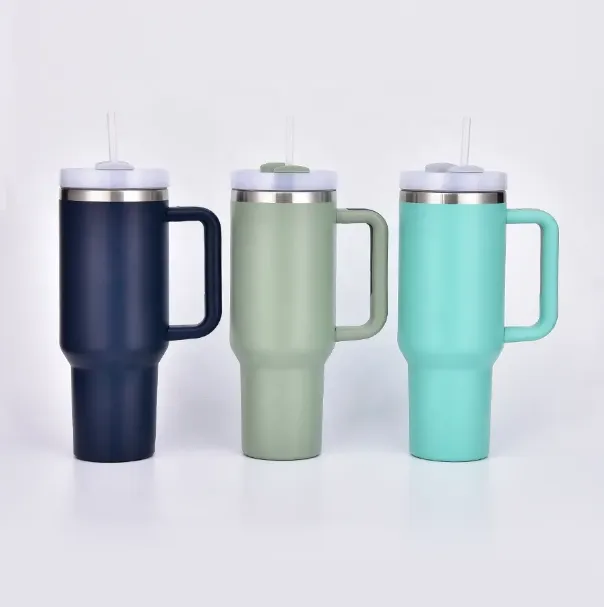 Insulated 40oz Coffee Mug 1