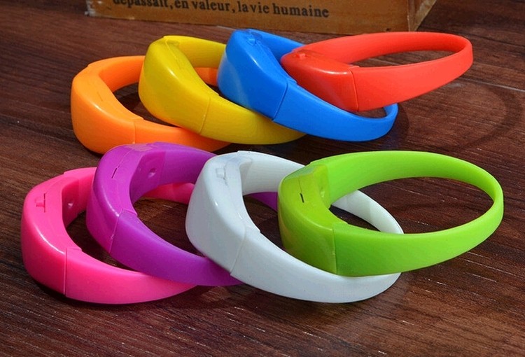 Sound Activated Light Up Bracelet 1