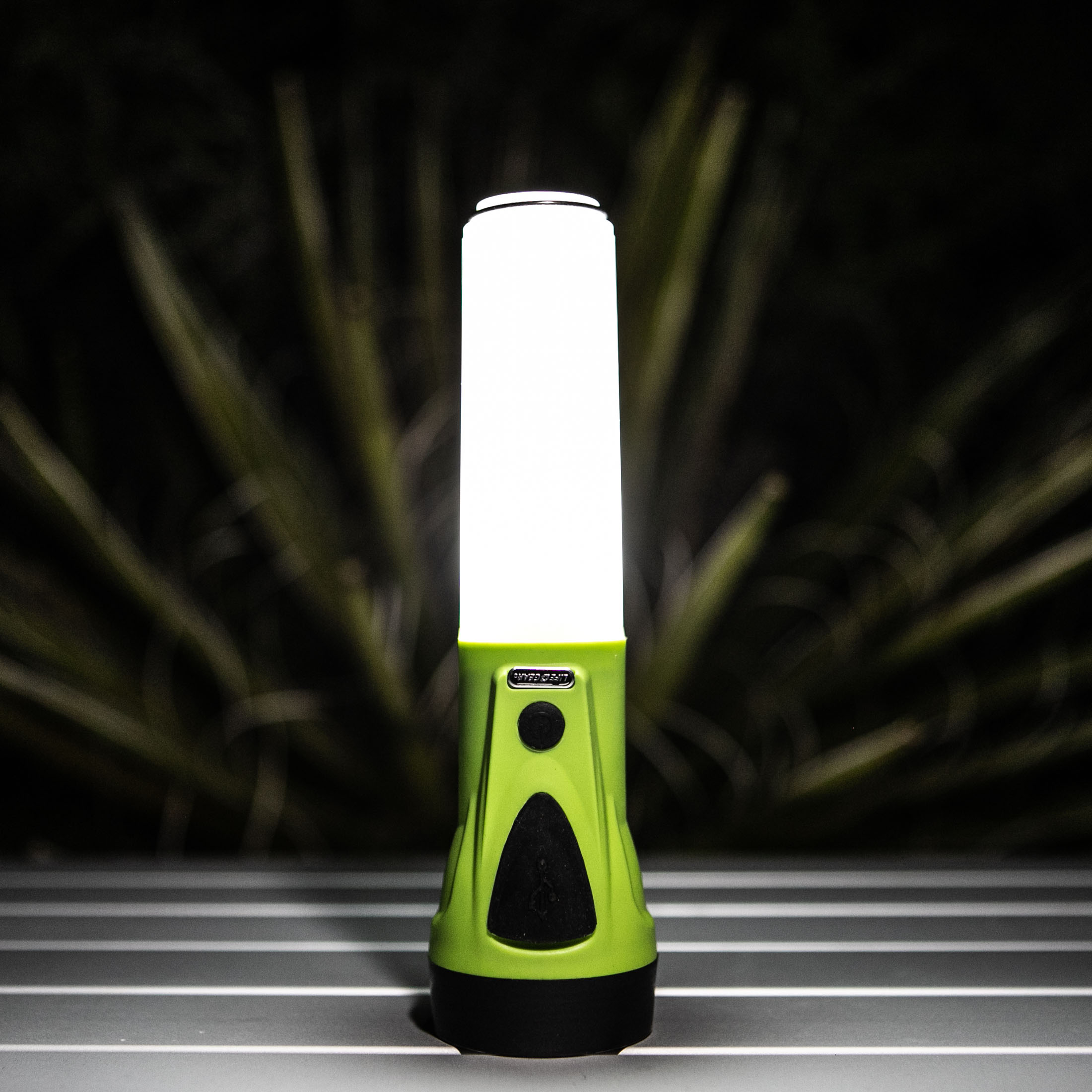 Adventure Rechargeable Power Light - 220 Lumen 2