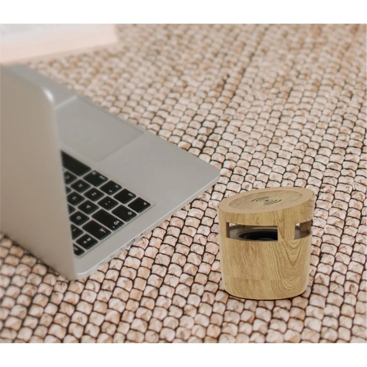 2 In 1 Wood Grain Wireless Charger With Bluetooth Speaker 2