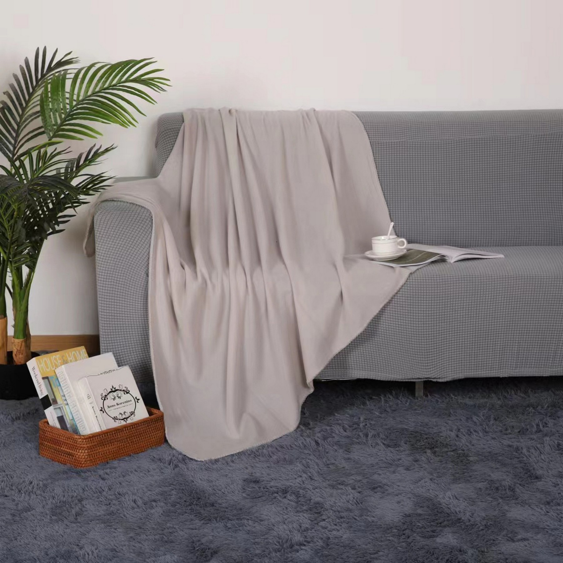 Portable Fluffy Throw Blanket 2