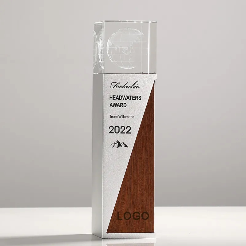 Metal and Wood Crystal Award 8