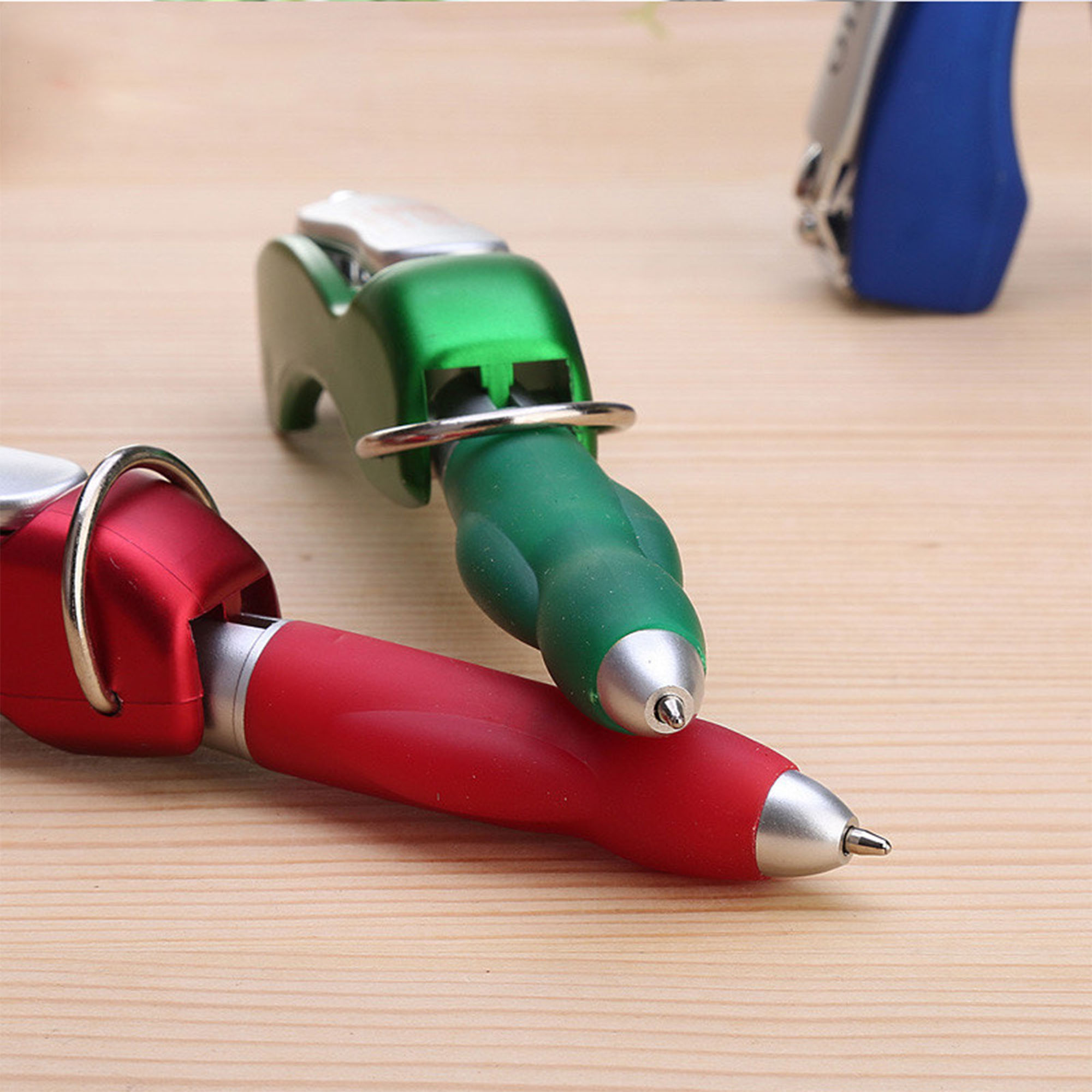 Mini Foldable Keychain Pen with Nail Clipper 2