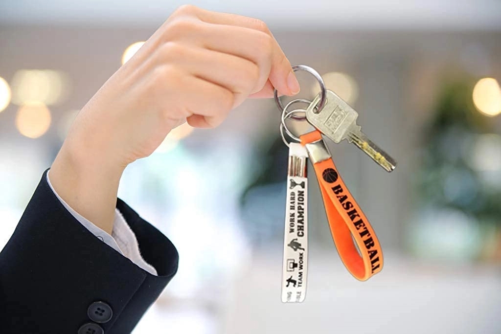 Silicone Wristband keychain 9