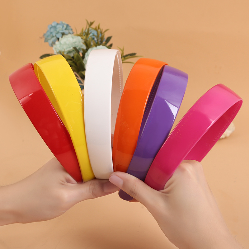 Plastic Wide Brimmed Headband 3