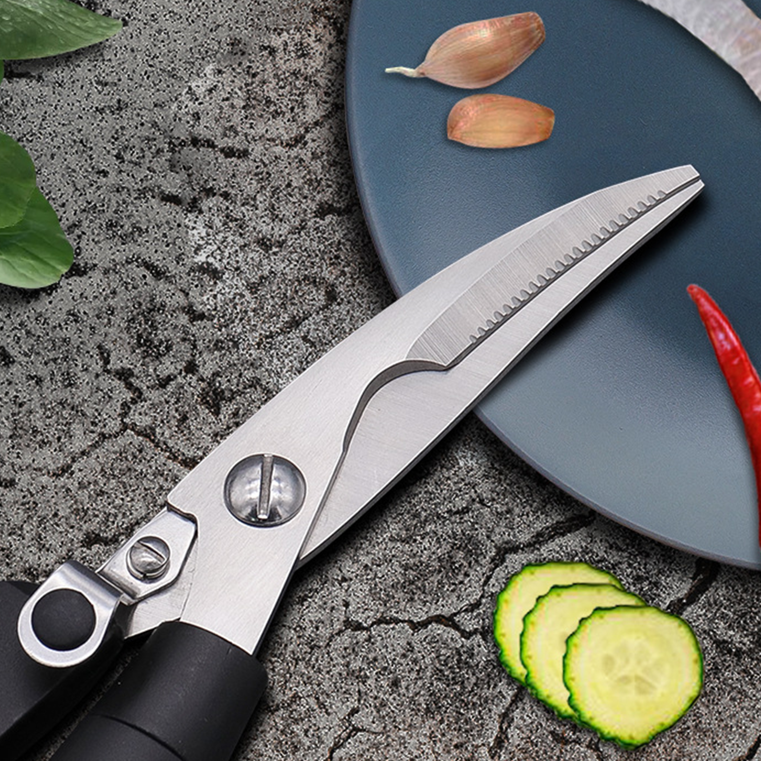 Versatile Home Kitchen Chicken and Fish Bone Cutting Scissor 3