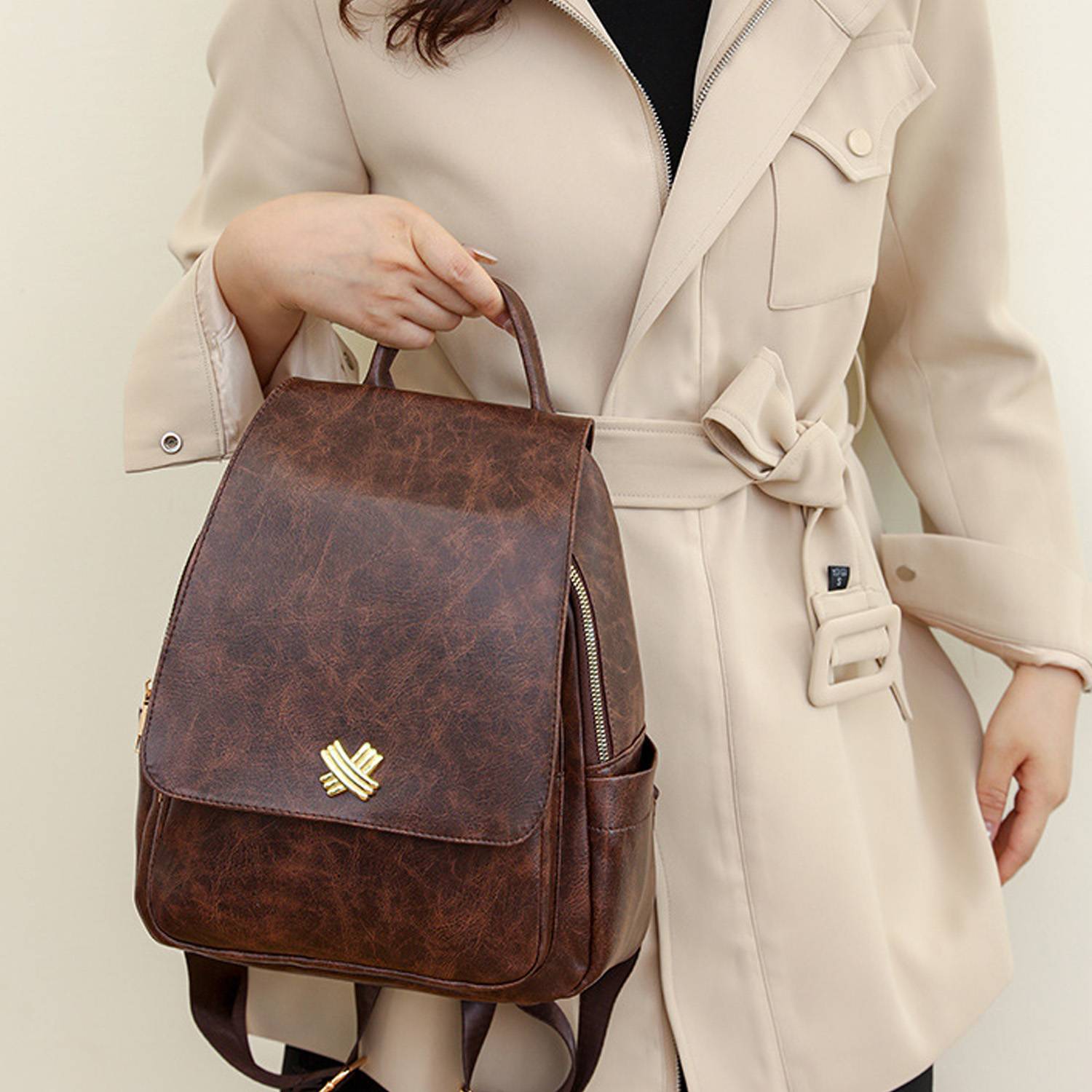 PU Leather portable leisure fashion travel backpack 5