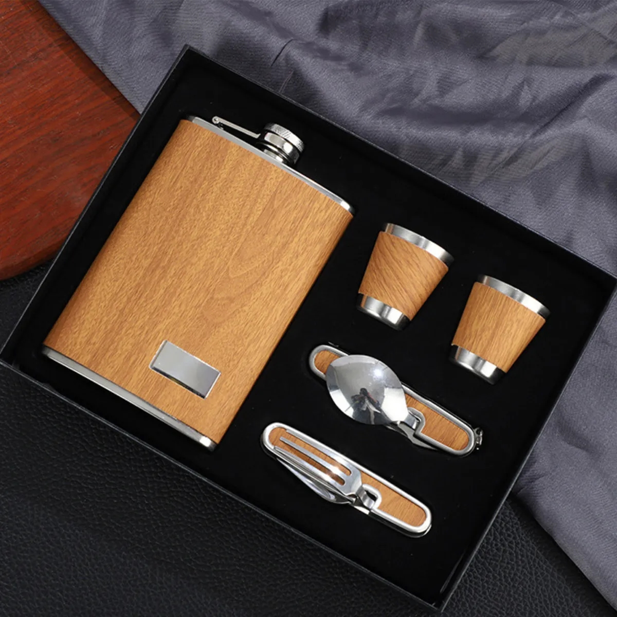 Portable Stainless Steel Flask Knife And Fork Gift Box, custom water bottle with logo imprint 6