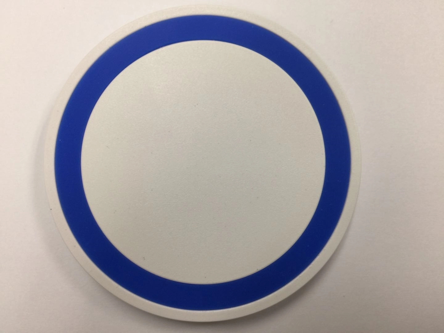 10W universal wireless charging pad for Qi-compat. devices 15