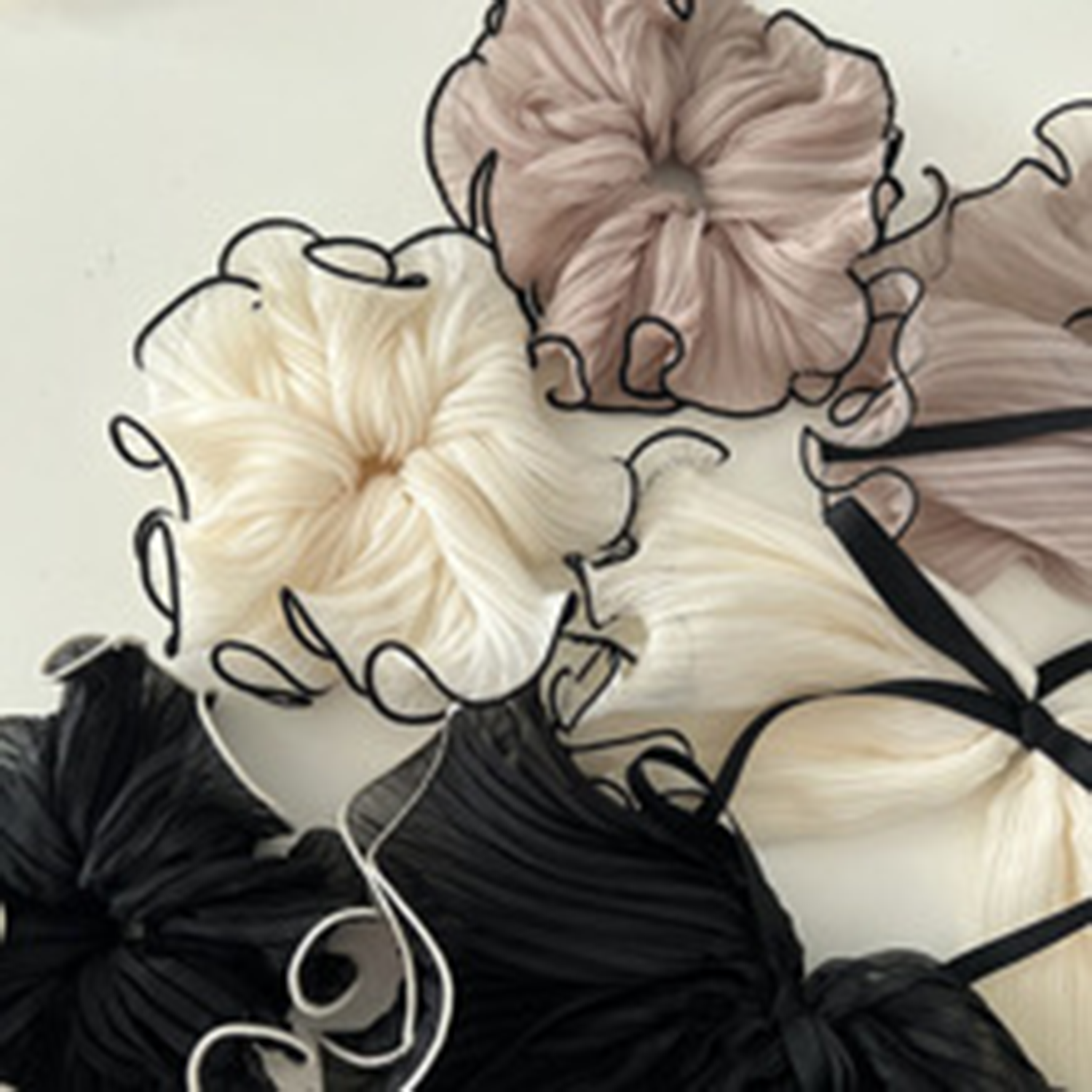 Cute Wavy Lace Flocked Hair Circle Ball Head Tie 5