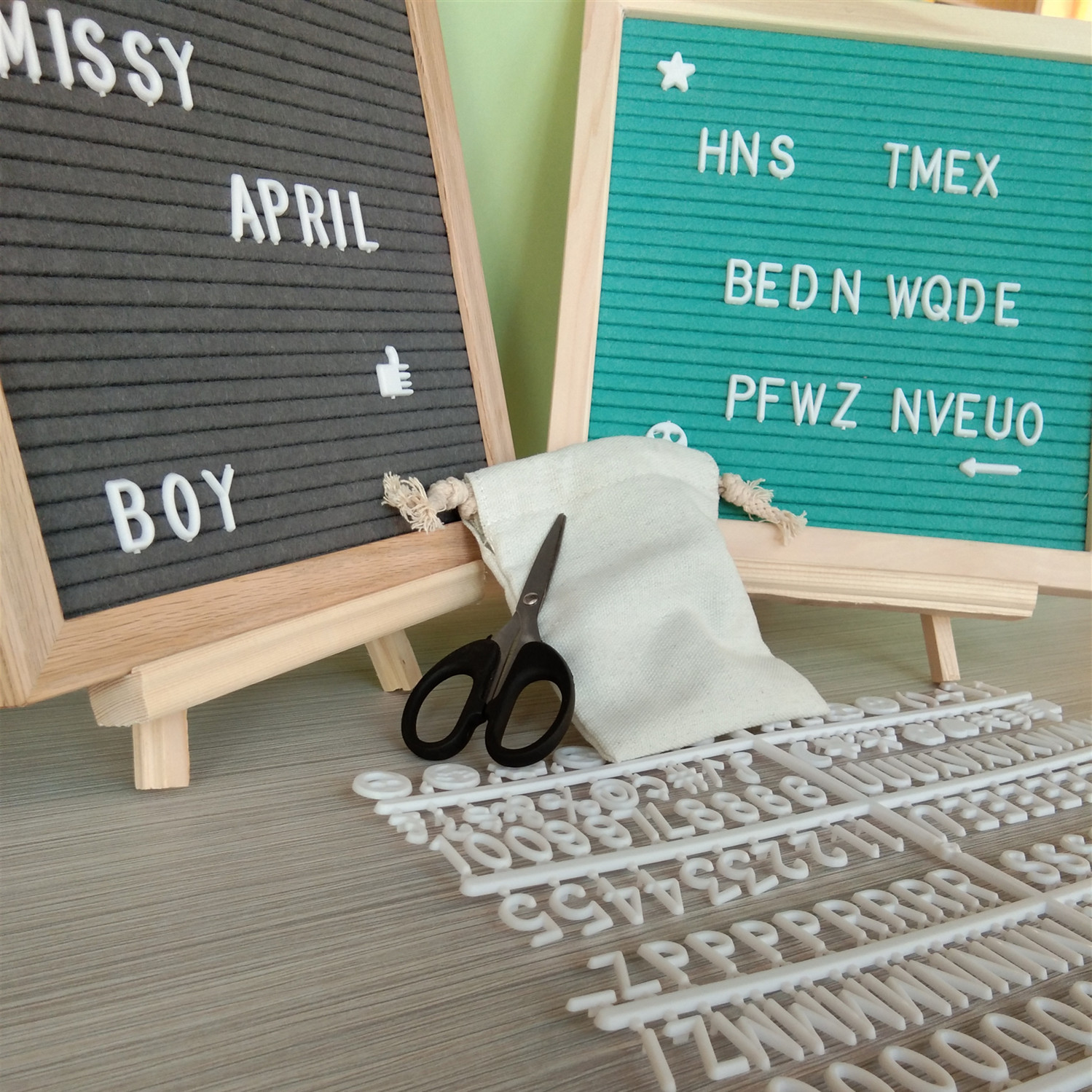 Felt Letter Board with 340 Letters Numbers & Symbols 2