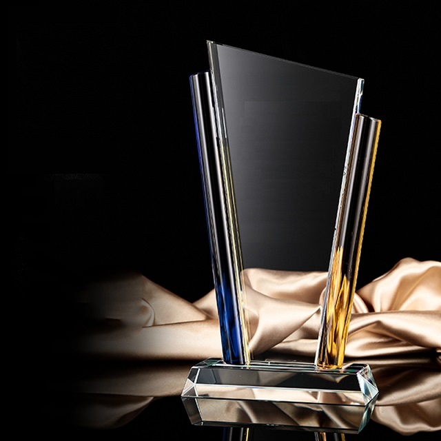 Crystal Trophy A19-129 4