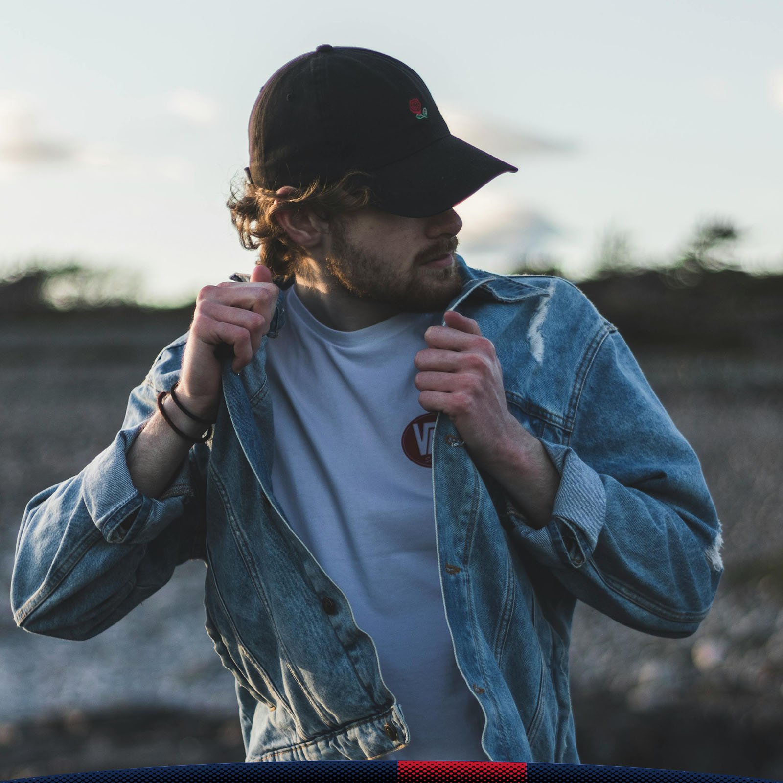 Six-Panel Adjustable Mesh Snapback Caps 9