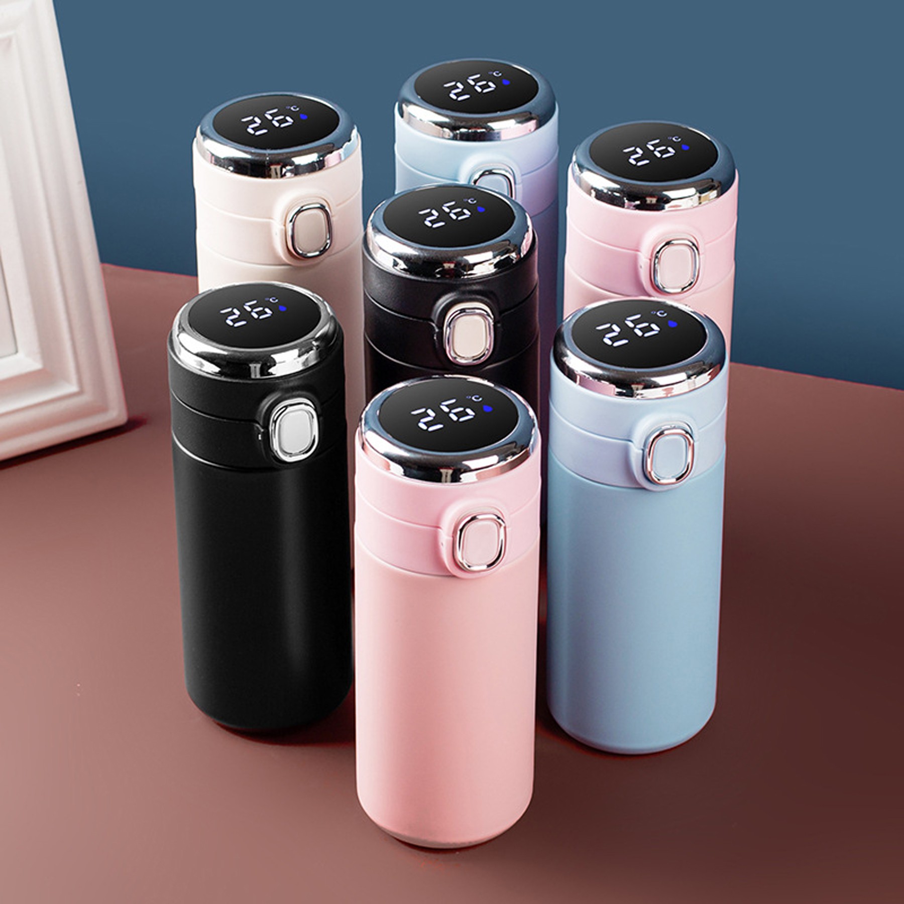 Water Bottle with LED Temperature Display 4