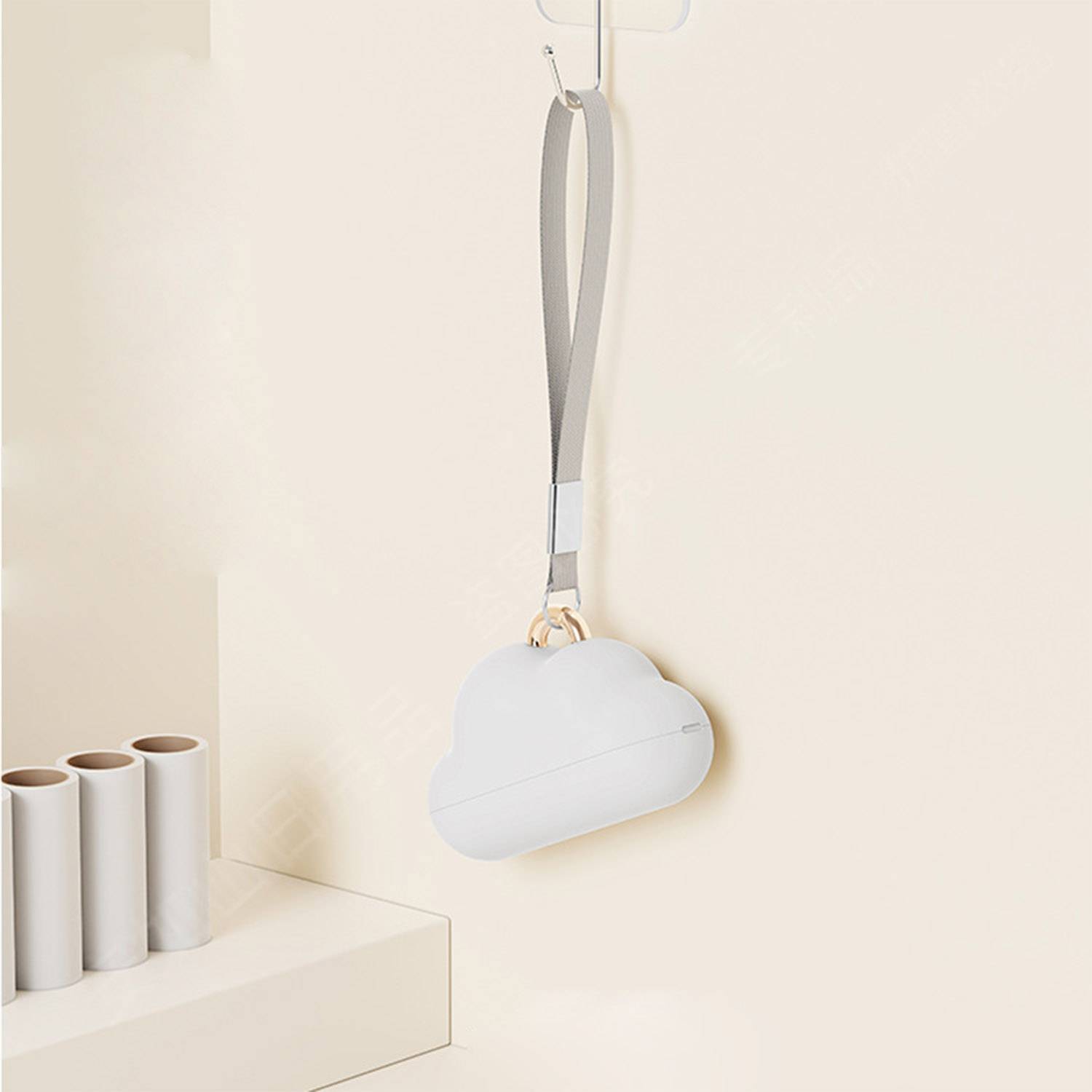 Cloud shaped lint roller 4