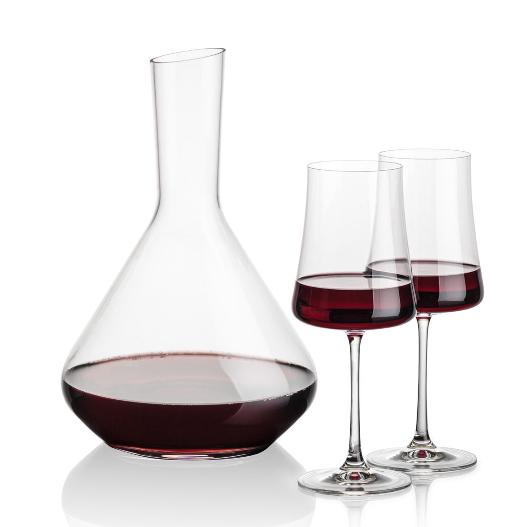 Terrassa Carafe & Dakota Wine 3