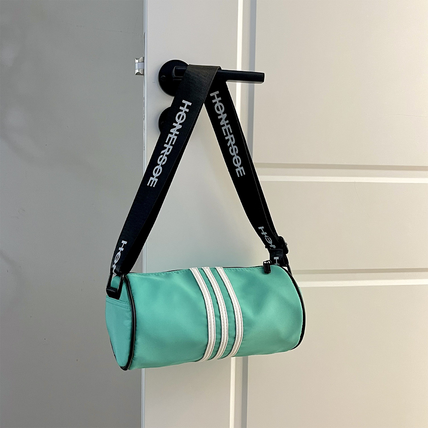 Nylon One Shoulder Crossbody Commuter Bag 10