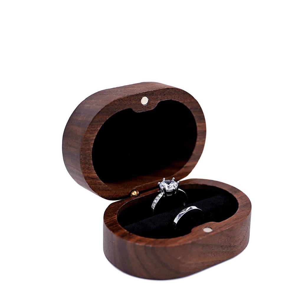 Oval Ring Box(Clear Top Optional) 7