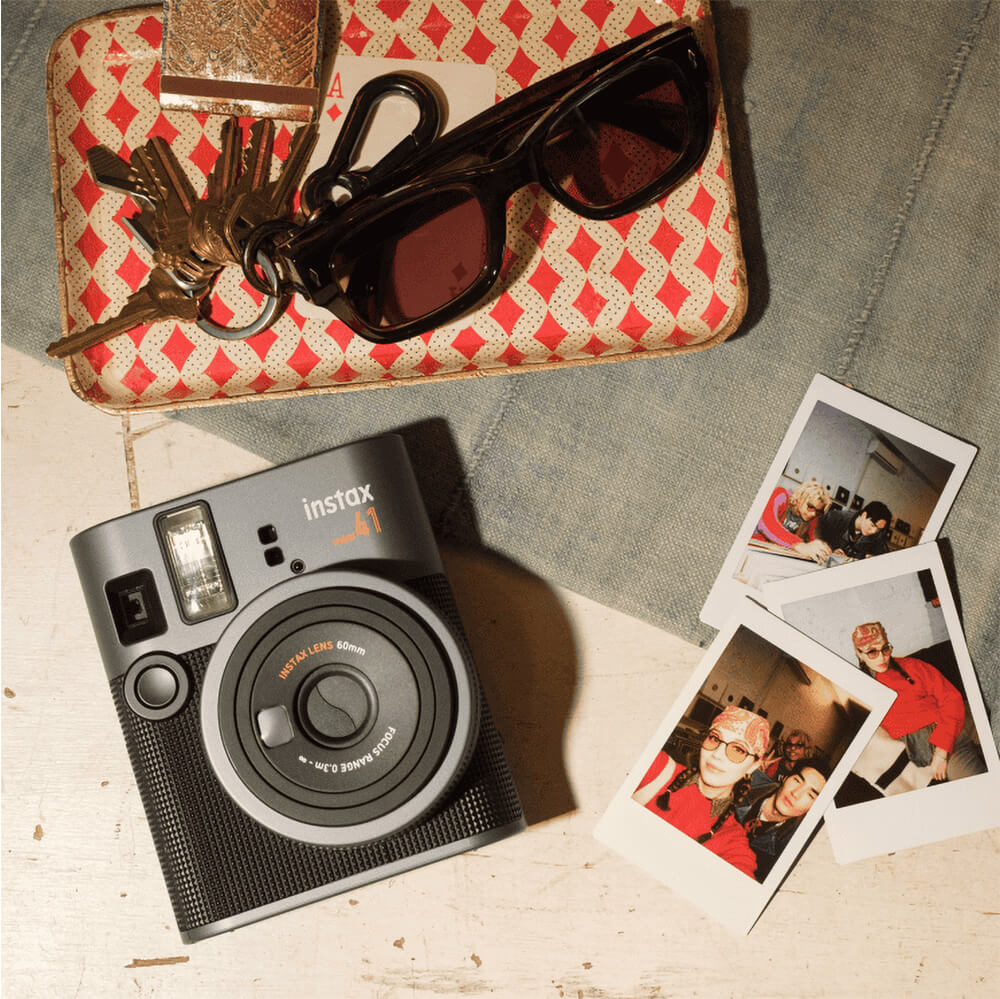 Fujifilm Instax Mini 41 Bundle 7
