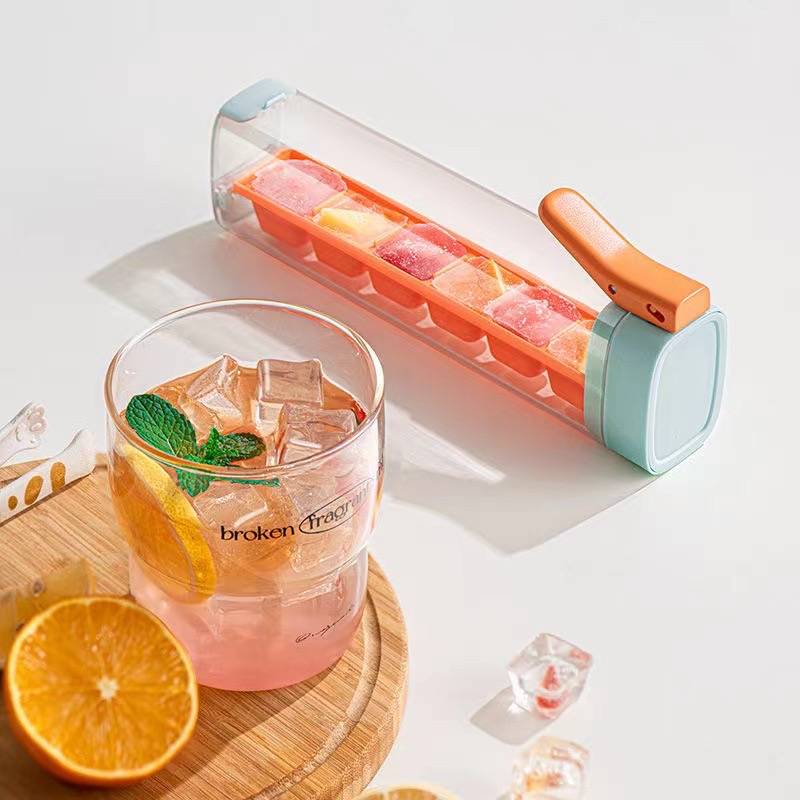 Small One-Hand Ice Cube Mold 3