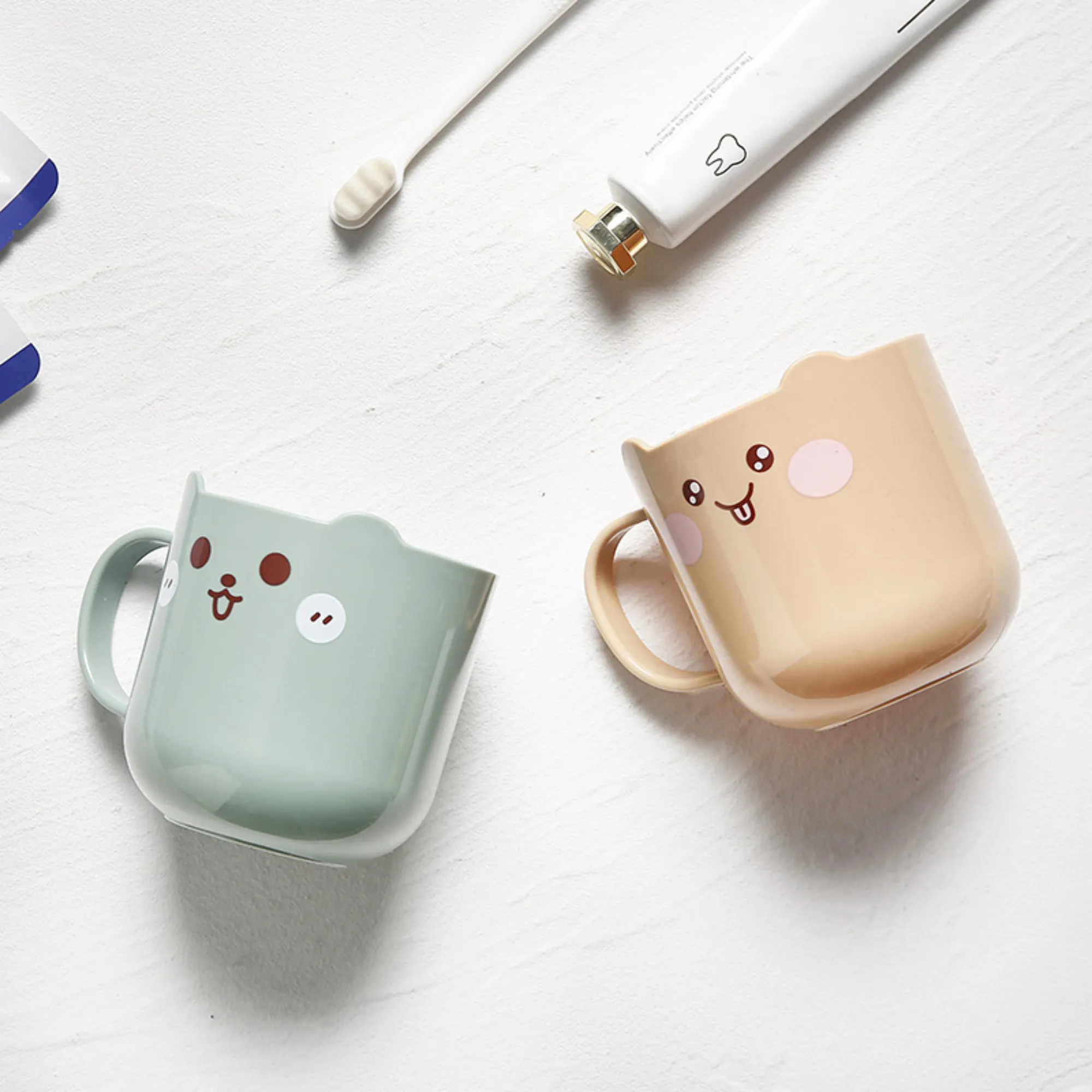 ute - faced Custom - Logo Plastic Tooth Cups 2