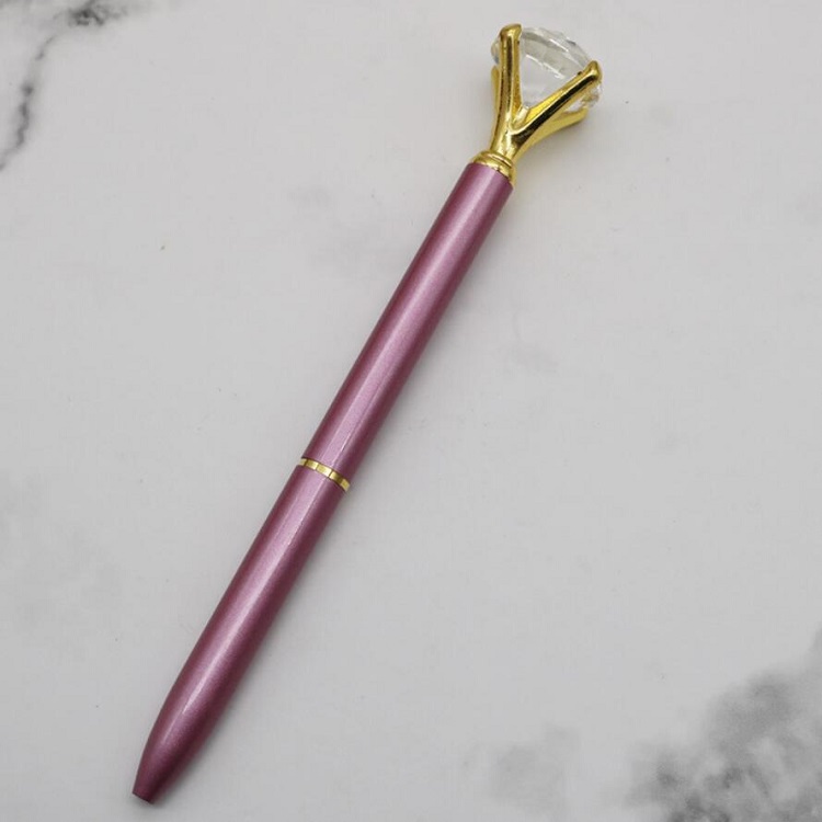 Pen with big diamond 2