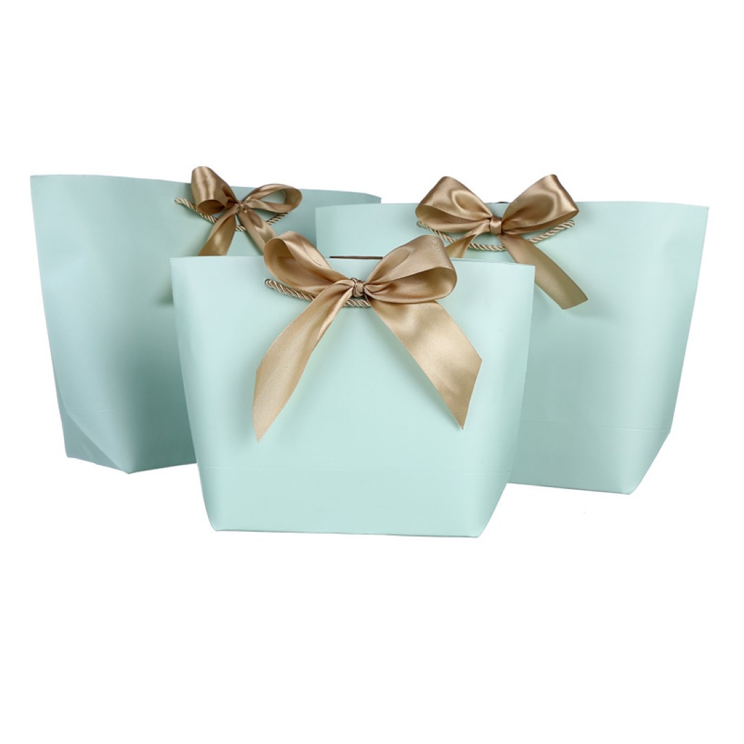 Ribbon gift box 4