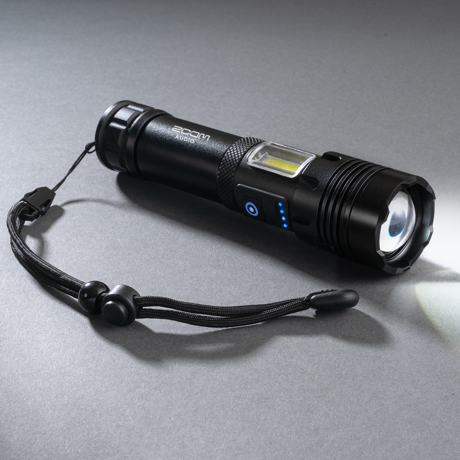 Rechargeable 15 Watt Multifunction Flashlight 2