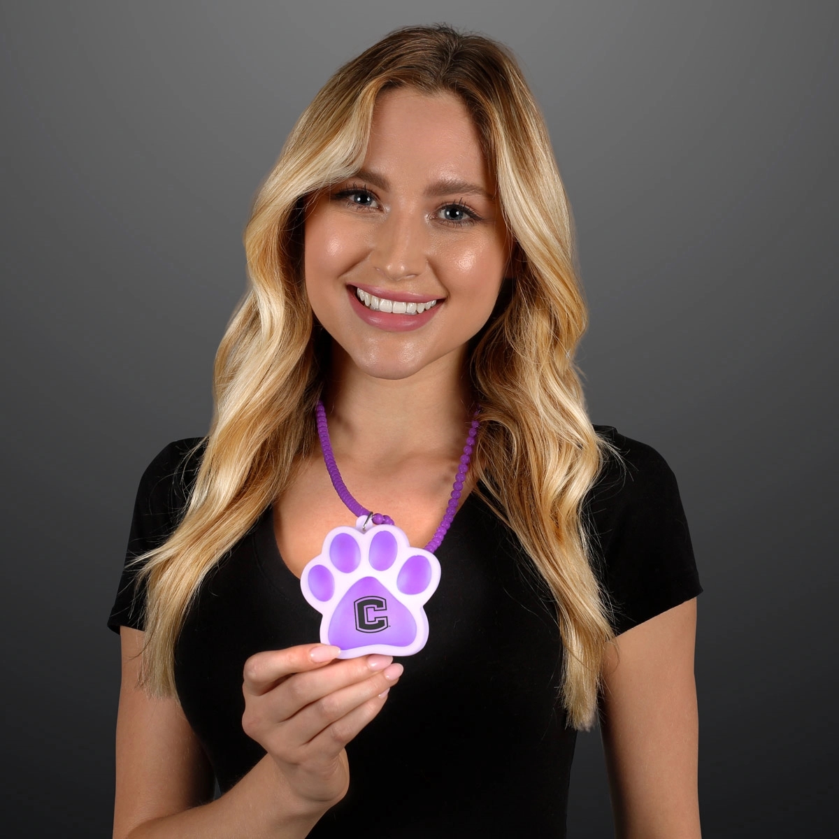 Light Up Paw Print Necklace 4