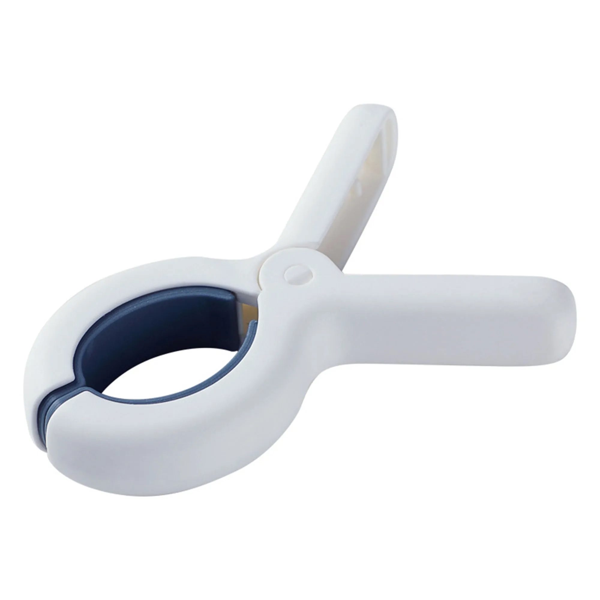 Windbreak Beach Chairs Towel Clip 1