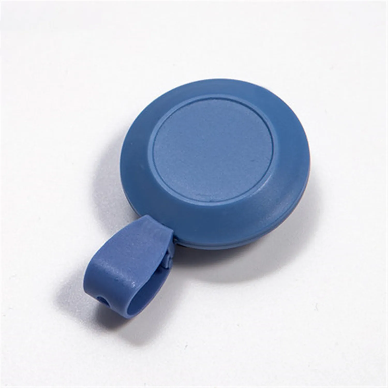 Easy-Pull Button Badge 5