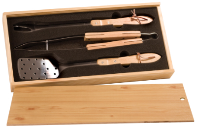 3-Piece BBQ Set in Wooden Pine Box 1