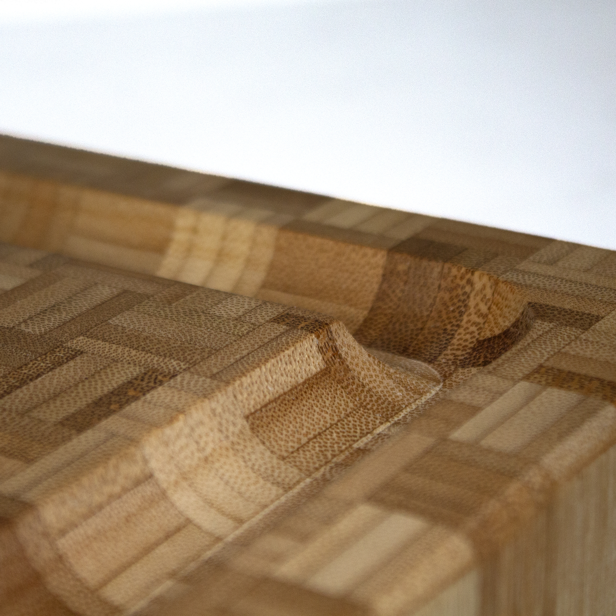 Pro Board Bamboo Carving and Cutting Board with Juice Groove 4
