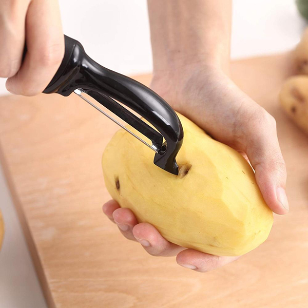 Swivel Vegetable Peeler 1