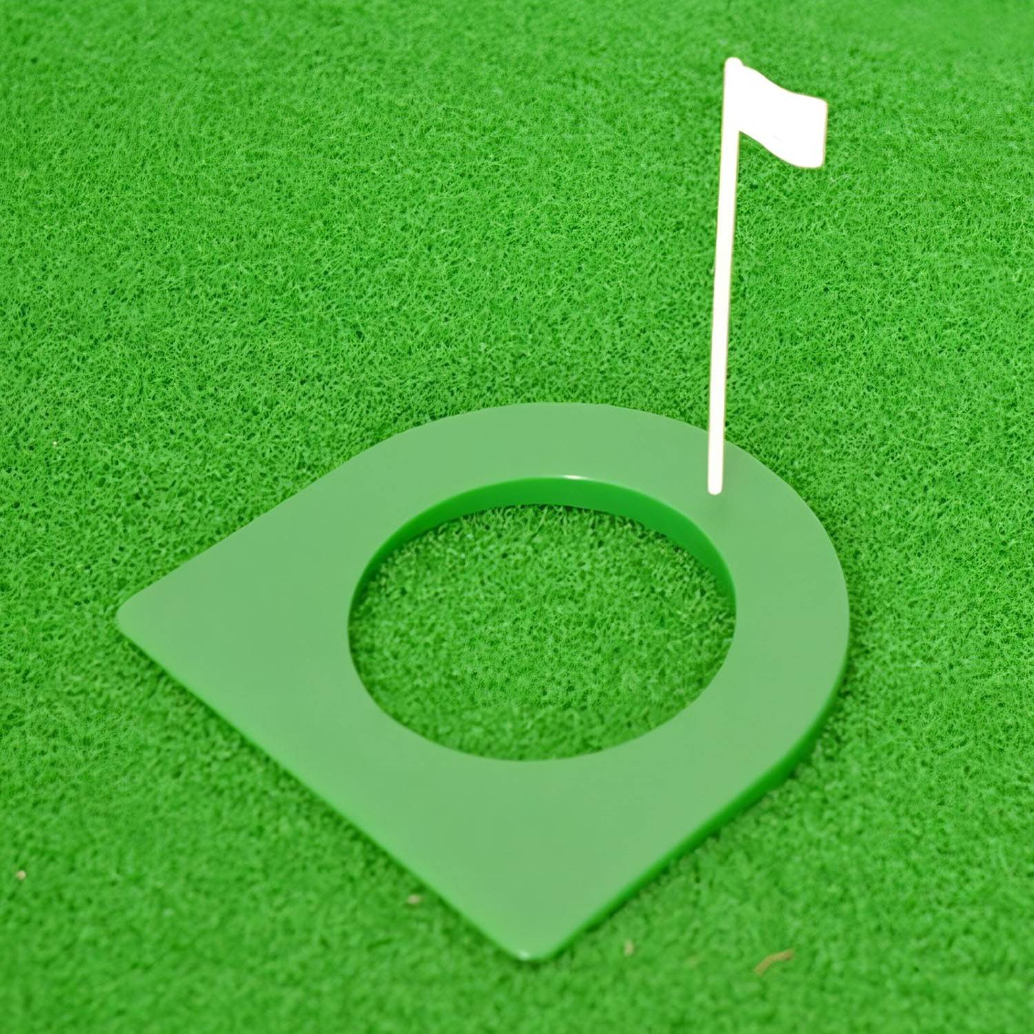 Green Putting Practice Hole 4
